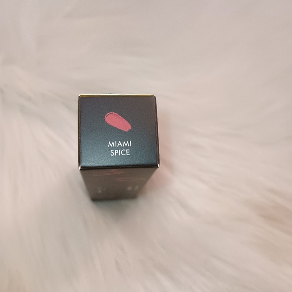 Shanna B miami - Picture 3 of 4